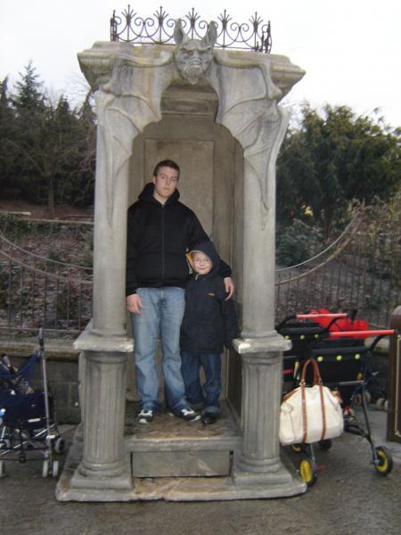 Quentin et mon frere  � disney land paris