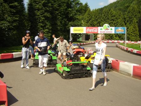 tous le monde aux karting