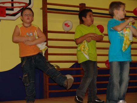 Quentin qui danse pout st nicolas