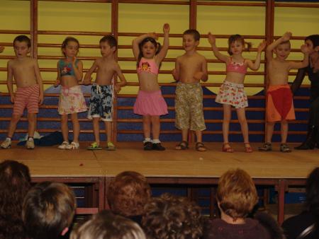 Shannen danse pour st nicolas