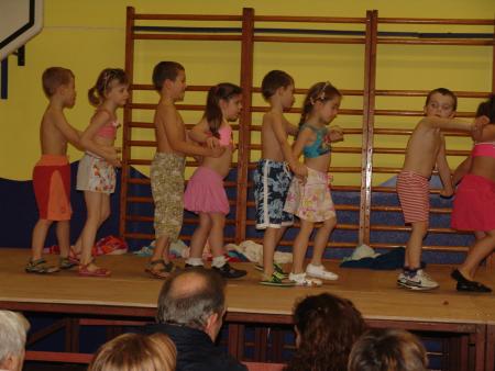 Shannen danse pour st nicolas